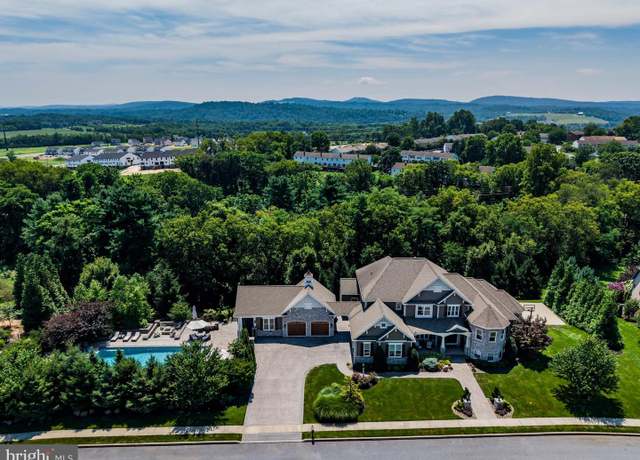 Property at 506 Jonagold Cir, Mechanicsburg, PA 17055, 5 beds, 5.5 baths