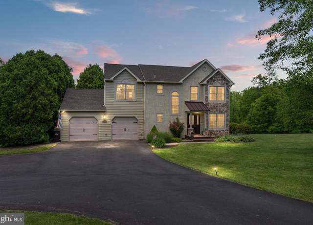 Property at 535 Richards Cir, Pottstown, PA 19465, 4 beds, 2.5 baths