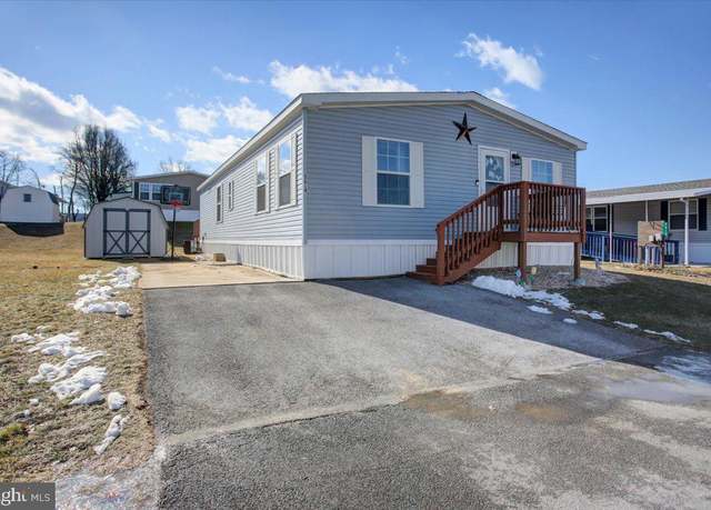 Property at 5614 Classic Ct, Fayetteville, PA 17222, 3 beds, 2 baths