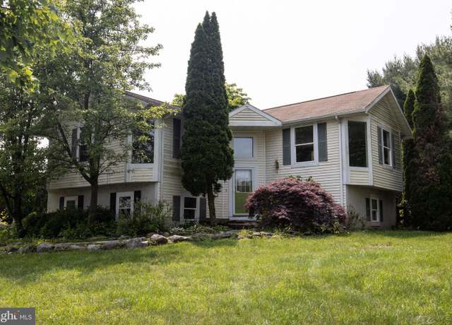 Property at 1158 Custer Dr, Auburn, PA 17922, 5 beds, 2 baths