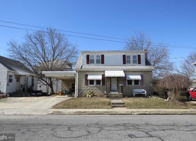 Property at 12 Commerce St, Hanover, PA 17331, 4 beds, 2 baths