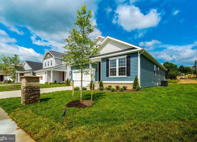 Property at 100 Midsummer Ln, Middletown, VA 22645, 3 beds, 2 baths