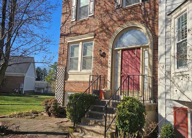 Property at 6154 Joust Ln, Alexandria, VA 22315, 2 beds, 3.5 baths
