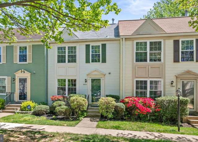 Property at 2995 Braxton Wood Ct, Fairfax, VA 22031, 2 beds, 3 baths