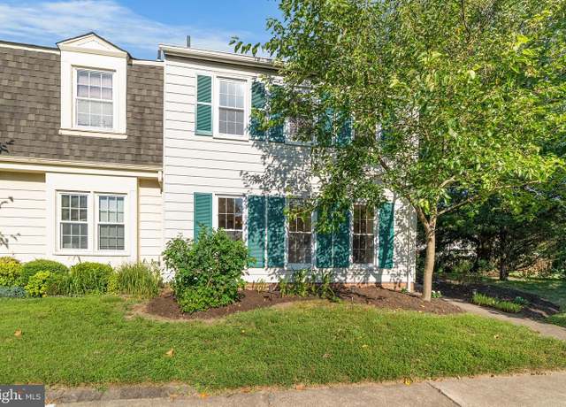 Property at 6535 Yadkin Ct, Alexandria, VA 22310, 3 beds, 2.5 baths