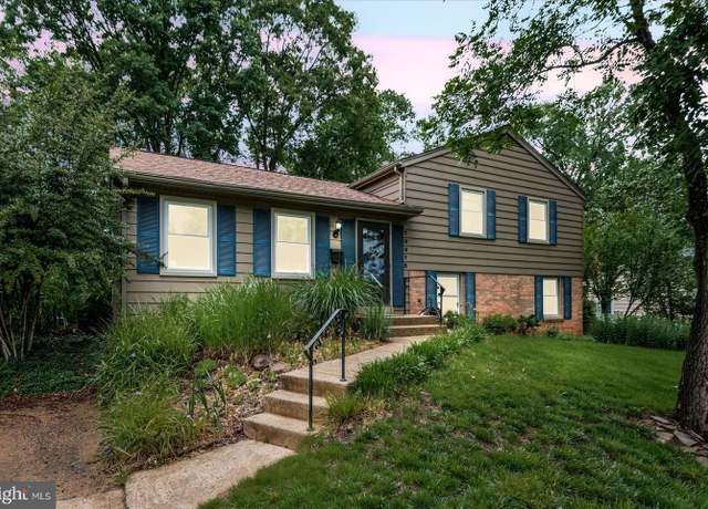 Property at 10012 Copeland Dr, Manassas, VA 20109, 3 beds, 2.5 baths