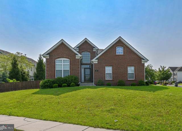 Property at 101 Station Ter E, Martinsburg, WV 25403, 2 beds, 3 baths