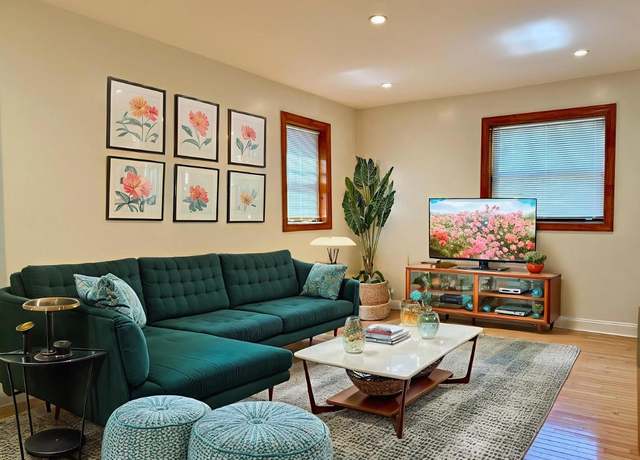 Property at 2201 15th St NW #101, Washington, DC 20009, 3 beds, 1.5 baths