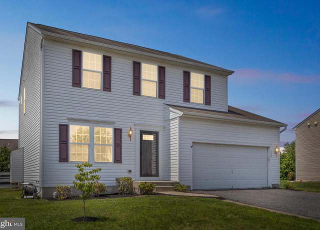 Property at 154 Willowwood Dr, Smyrna, DE 19977, 3 beds, 2.5 baths
