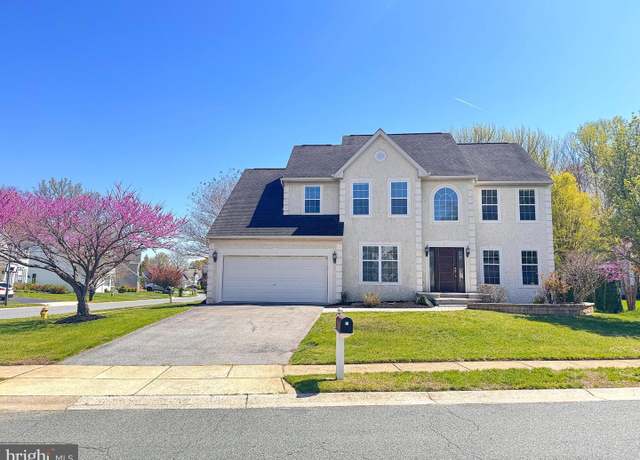 Property at 1 Donegal, Newark, DE 19702, 4 beds, 2.5 baths
