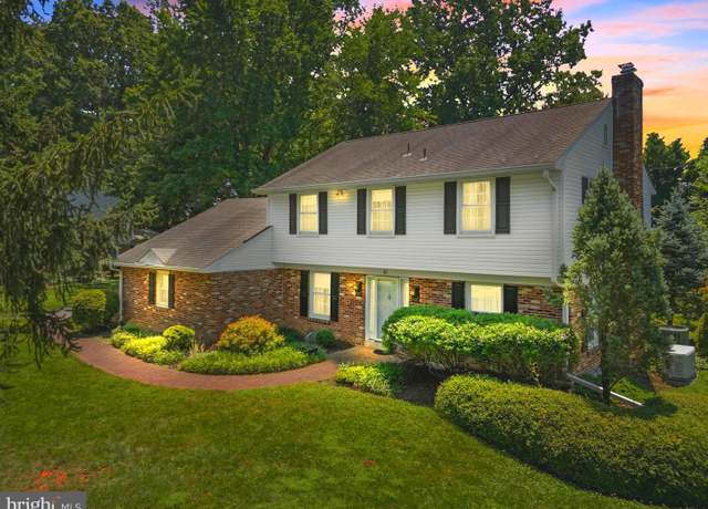 Property at 10 Cohee Cir, Wilmington, DE 19803, 4 beds, 2.5 baths