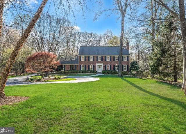 Property at 10948 Martingale Ct, Potomac, MD 20854, 6 beds, 5.5 baths