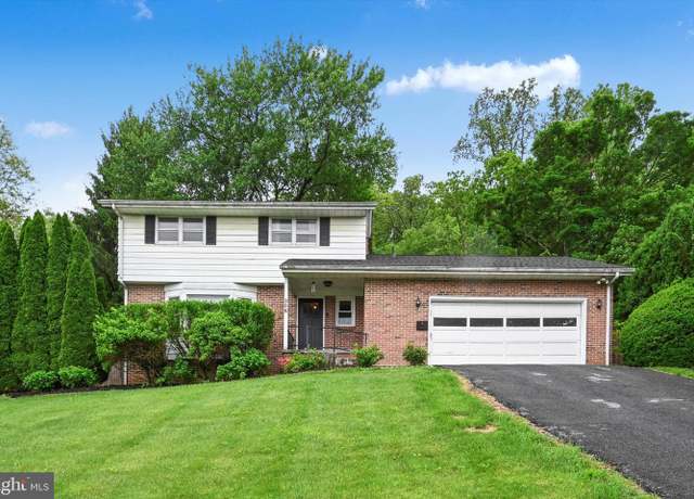 Property at 306 E Broad St, Shillington, PA 19607, 3 beds, 2.5 baths