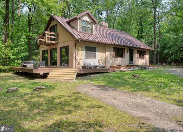 Property at 6140 Four Point Rd, Bethel, PA 19507, 3 beds, 2 baths