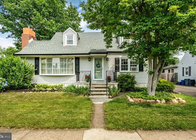 Property at 642 Hillcrest Ave, Morrisville, PA 19067, 3 beds, 1.5 baths