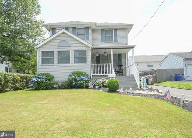 Property at 139 Crescent St, Penndel, PA 19047, 4 beds, 2 baths