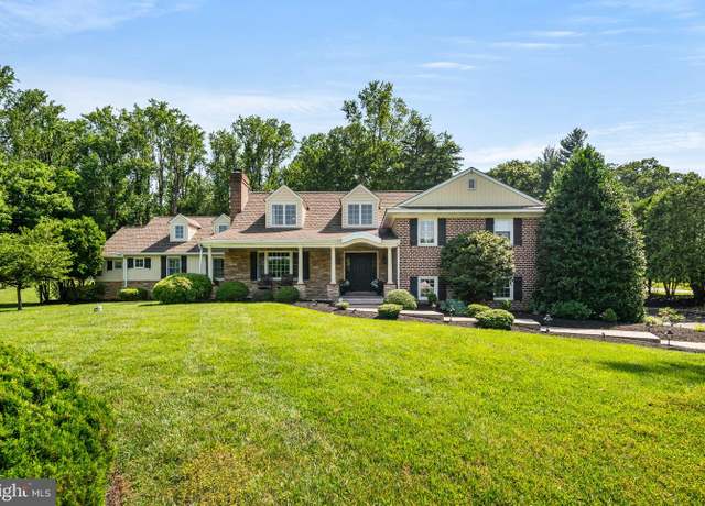 Property at 2895 Gradyville Rd, Broomall, PA 19008, 5 beds, 4 baths