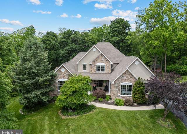 Property at 6335 Sweetbriar Ln, Zionsville, PA 18092, 4 beds, 4.5 baths