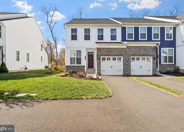 Property at 407 Wynstone Ct, Colmar, PA 18915, 3 beds, 2.5 baths