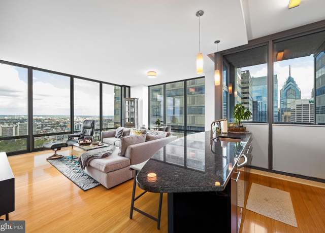 Property at 2101 Market St #4206, Philadelphia, PA 19103, 2 beds, 2 baths