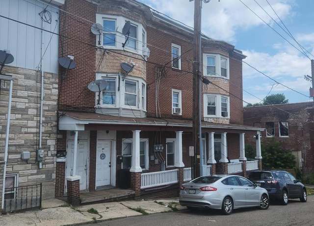 Property at 109 E Lloyd St, Shenandoah, PA 17976, 11 beds, 4 baths