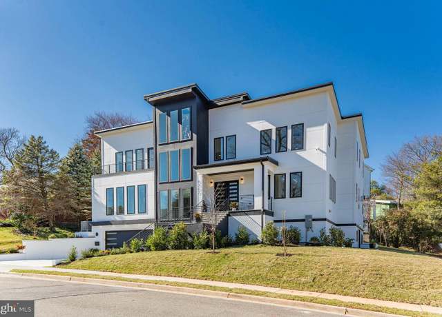 Property at 6307 35th St N, Arlington, VA 22213, 7 beds, 7 baths