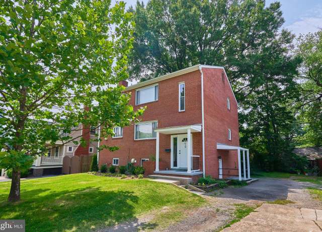 Property at 618 19th St S, Arlington, VA 22202, 5 beds, 3 baths