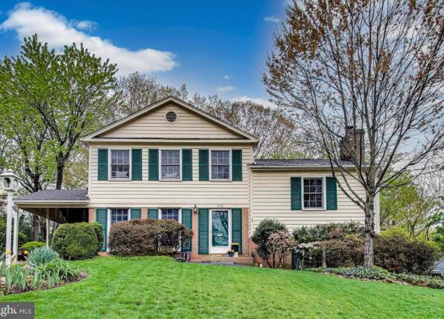 Property at 4231 Holborn Ave, Annandale, VA 22003, 5 beds, 2.5 baths
