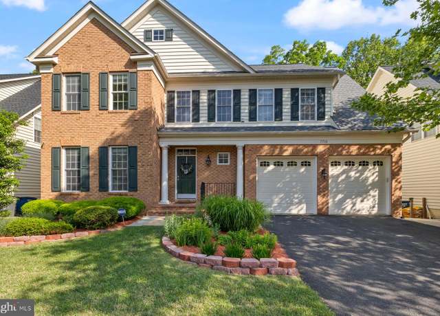 Property at 7710 Ridgepark Ct, Springfield, VA 22153, 5 beds, 3.5 baths