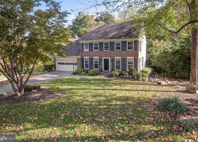 Property at 11603 Auburn Grove Ct, Reston, VA 20194, 5 beds, 3.5 baths