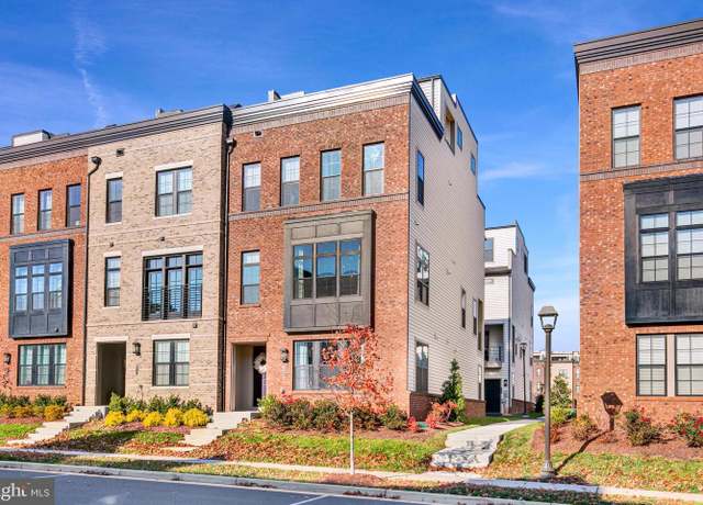 Property at 43420 Grandmoore St, Ashburn, VA 20148, 4 beds, 4 baths