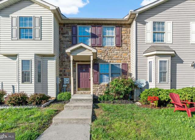 Property at 37 Ephesians Ct, Inwood, WV 25428, 2 beds, 1.5 baths