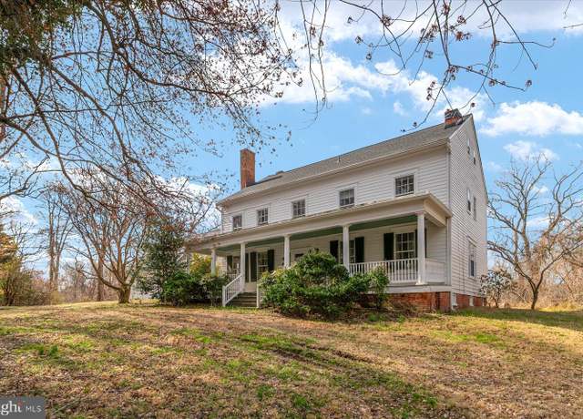 Property at 1008 W Central Ave, Davidsonville, MD 21035, 8 beds, 3.5 baths