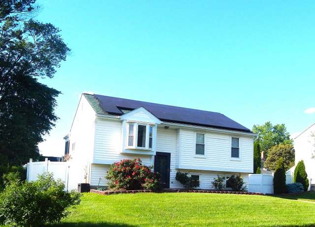 Property at 308 Alexis Dr, Glen Burnie, MD 21061, 4 beds, 2.5 baths
