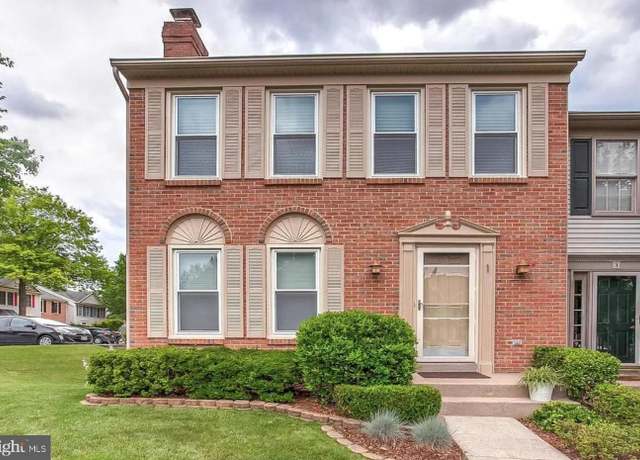 Property at 1 Second Tee Ct, Baltimore, MD 21209, 3 beds, 3.5 baths