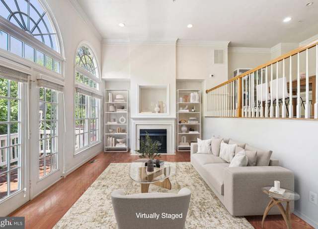 Property at 817 Oak Knoll Ter, Rockville, MD 20850, 3 beds, 3.5 baths