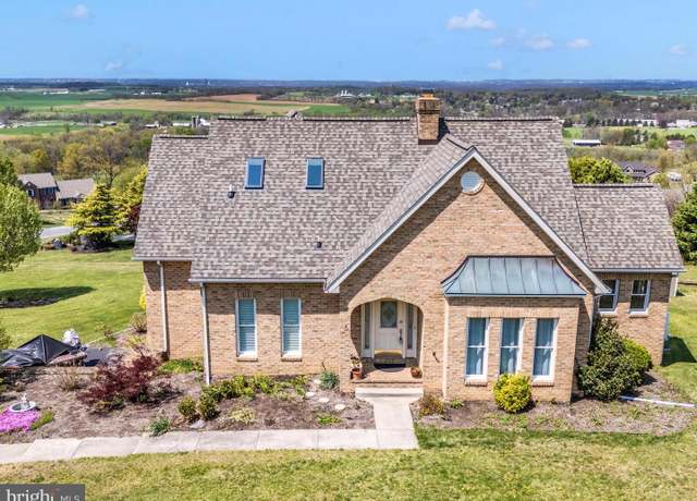 Property at 11407 Orange Blossom Ct, Smithsburg, MD 21783, 4 beds, 2.5 baths