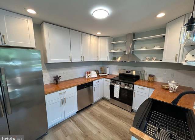 Property at 1721 Crestwood Cir, Salisbury, MD 21804, 3 beds, 2 baths