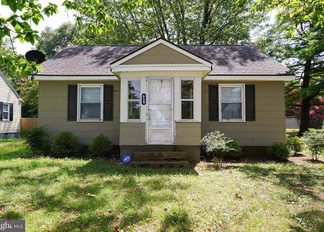 Property at 530 E Lincoln Ave, Salisbury, MD 21804, 3 beds, 1.5 baths