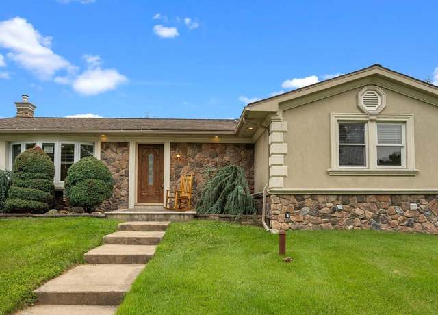 Property at 1110 New Chestnut St, Bristol, PA 19007, 3 beds, 2 baths