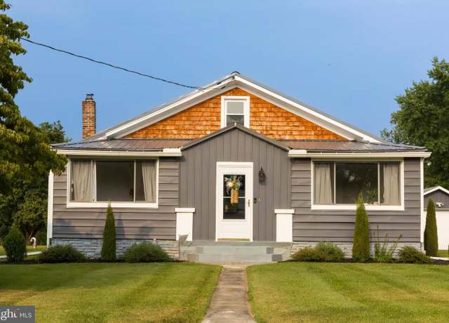 Property at 34 Salt Rd, Enola, PA 17025, 2 beds, 2 baths