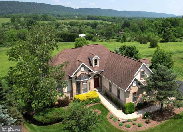 Property at 425 Timberton Cir, Bellefonte, PA 16823, 4 beds, 3 baths