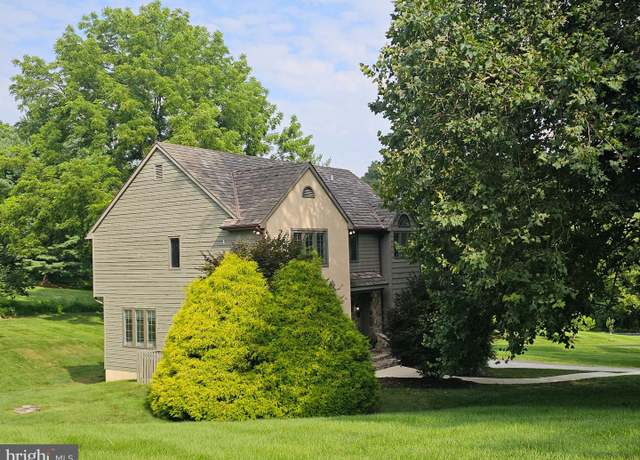 Property at 203 Barn Hill Rd, West Chester, PA 19382, 4 beds, 2.5 baths