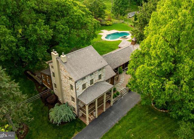 Property at 471 Ash Rd, Coatesville, PA 19320, 4 beds, 3 baths