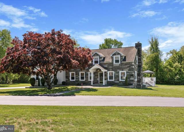 Property at 380 Bishop Hollow Rd, Newtown Square, PA 19073, 4 beds, 3.5 baths