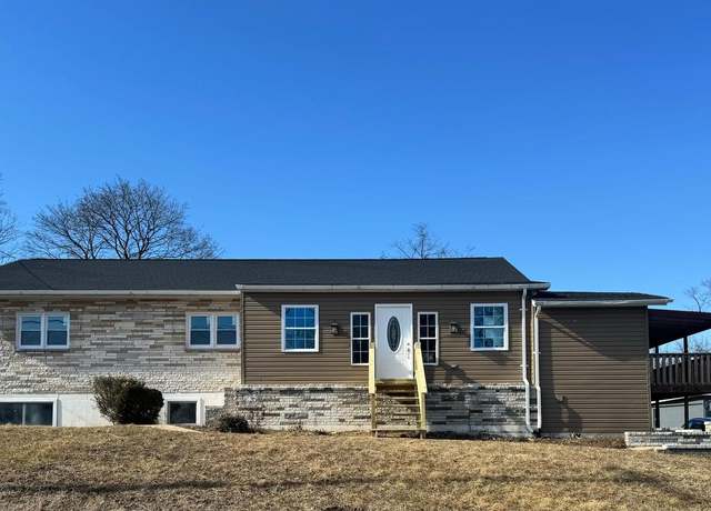 Property at 175 Highland Dr, Chambersburg, PA 17202, 4 beds, 2.5 baths