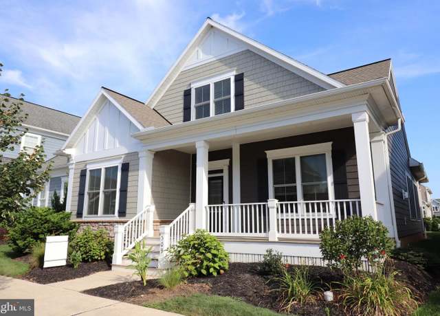 Property at 309 Liberty St, Ephrata, PA 17522, 3 beds, 2 baths