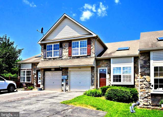 Property at 5631 Stonecroft Ln, Allentown, PA 18106, 3 beds, 2.5 baths
