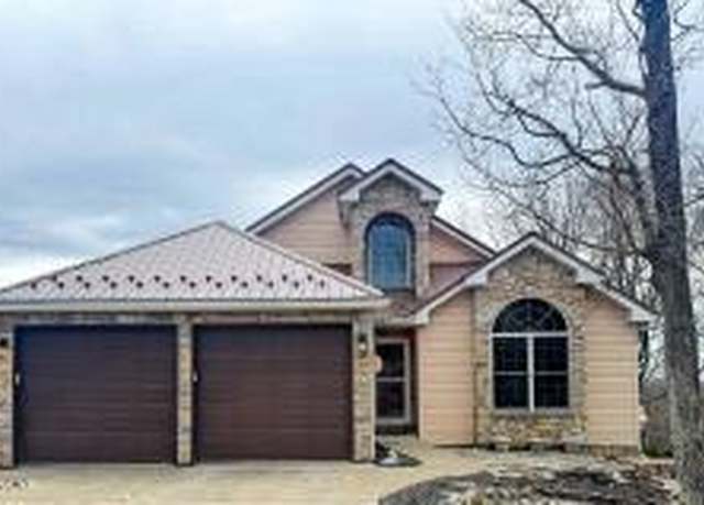 Property at 31 Shinnecock Hills Ln, Hazle Township, PA 18202, 4 beds, 2.5 baths