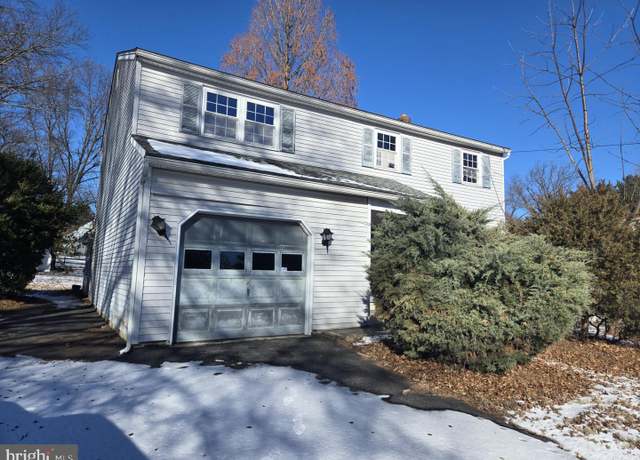 Property at 3027 Potshop Rd, Norristown, PA 19403, 4 beds, 2.5 baths